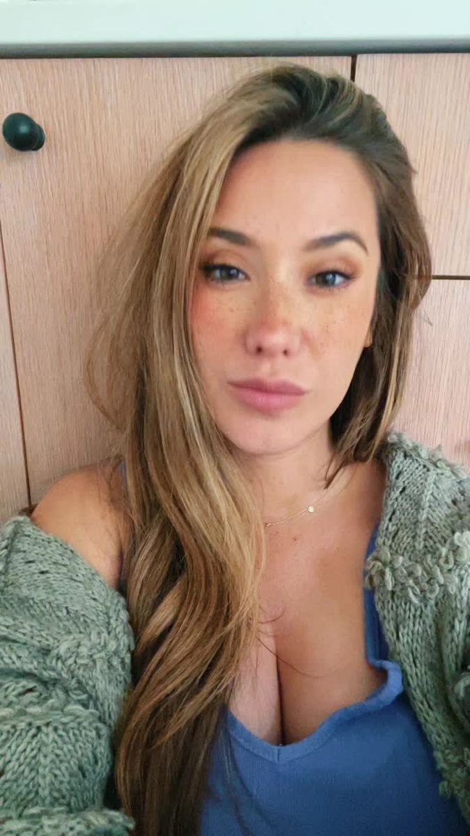 Ludmila Gallardo (26 años)